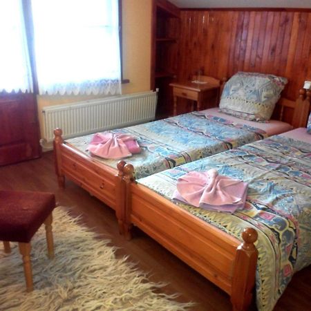 Veselata Guest House Dolna Banja Eksteriør bilde