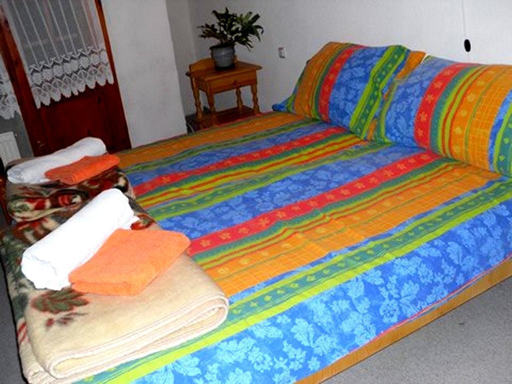 Veselata Guest House Dolna Banja Rom bilde